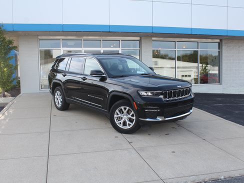 Used 2023 Jeep Grand Cherokee L Limited AWD/4WD image 4