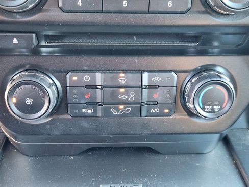 Used 2016 Ford F150 XLT w/ Equipment Group 302A Luxury image 21