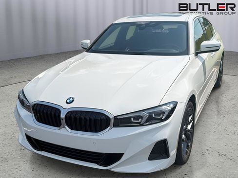 Certified 2025 BMW 330i Sedan w/ Premium Package RWD image 3