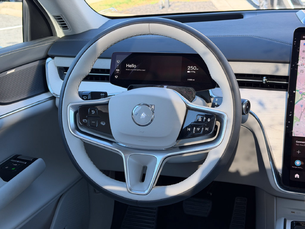 Certified 2025 Volvo EX90 Ultra AWD/4WD image 24
