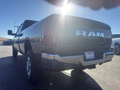 Used 2025 RAM 3500 Big Horn image 29