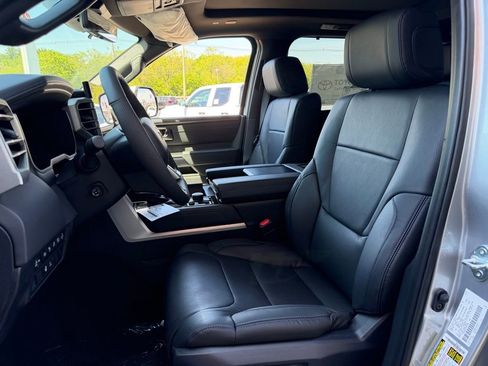 New 2026 Toyota Sequoia Platinum AWD/4WD image 7