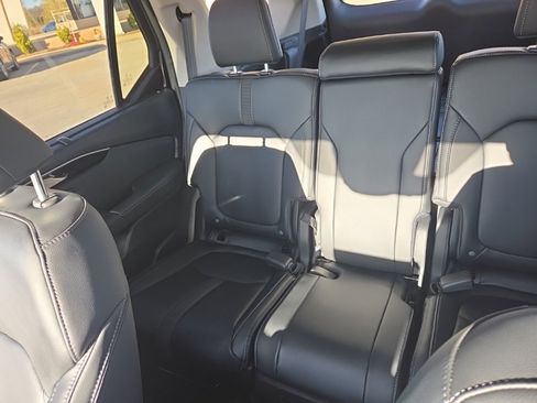 New 2025 Honda Pilot EX-L image 14