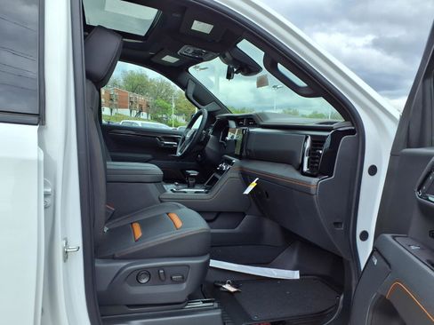 New 2026 GMC Sierra 1500 AT4 w/ AT4 Premium Package image 23