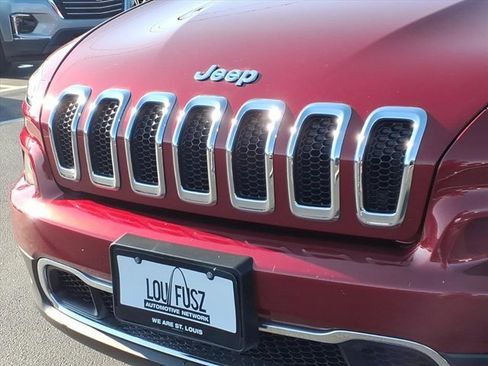 Used 2017 Jeep Cherokee Limited w/ Trailer Tow Group image 34