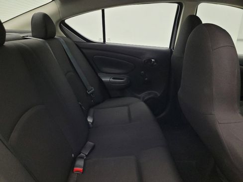 Used 2016 Nissan Versa S FWD image 19