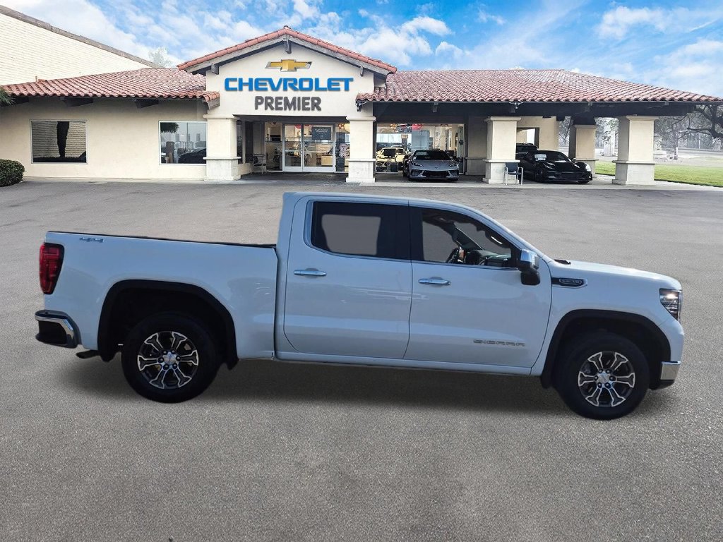 Used 2025 GMC Sierra 1500 SLT AWD/4WD image 9