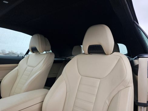 Used 2021 BMW M440i Convertible w/ Premium Package image 55