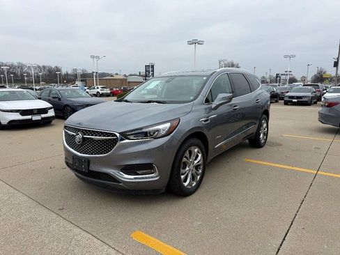 Used 2020 Buick Enclave Avenir w/ Avenir Technology Package image 7