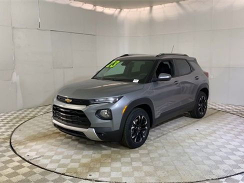 Used 2023 Chevrolet TrailBlazer LT image 4