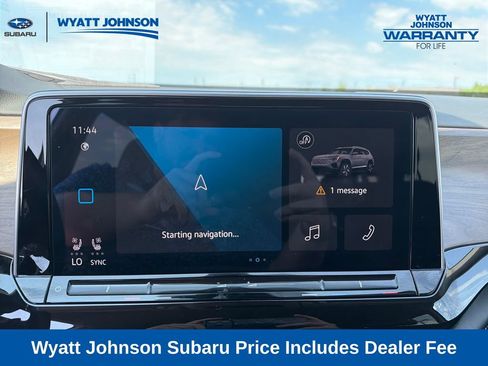 Used 2025 Volkswagen Atlas SE AWD/4WD image 19