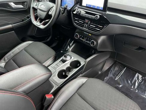 Used 2025 Ford Escape ST-Line w/ Equipment Group 301A image 14