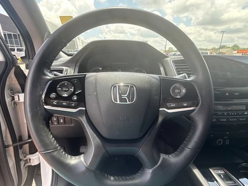 Used 2020 Honda Pilot Touring image 17