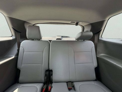Used 2019 Chevrolet Traverse LT w/ LT Premium Package FWD image 13