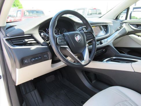 Used 2024 Buick Enclave Avenir w/ Avenir Technology Package image 17