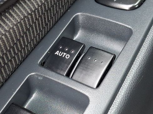 Used 2009 MAZDA MAZDA3 i Touring Value FWD image 22