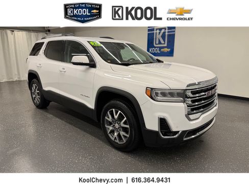 Used 2023 GMC Acadia SLT AWD/4WD image 1
