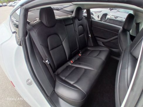 Used 2021 Tesla Model 3 Long Range AWD/4WD image 16
