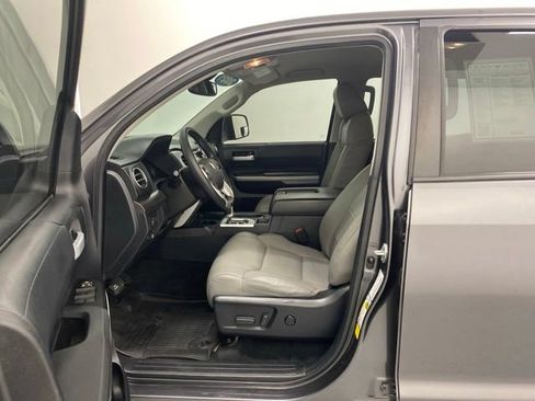 Used 2021 Toyota Tundra SR5 w/ SR5 Leather Package AWD/4WD image 12