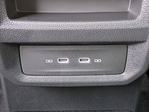 New 2026 Volkswagen Taos SE AWD/4WD image 30