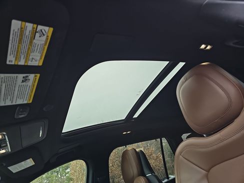 Used 2020 Lincoln Aviator Reserve w/ Equipment Group 201A image 32