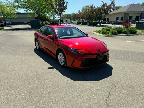Used 2025 Toyota Camry LE w/ Convenience Package AWD/4WD image 7