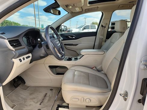 Used 2022 GMC Acadia Denali image 12