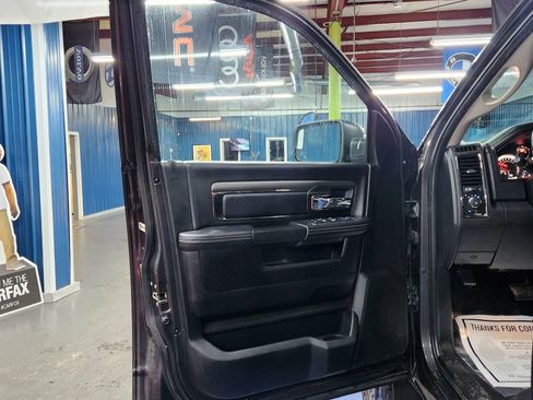 Used 2018 RAM 2500 Laramie w/ Sport Appearance Group image 8