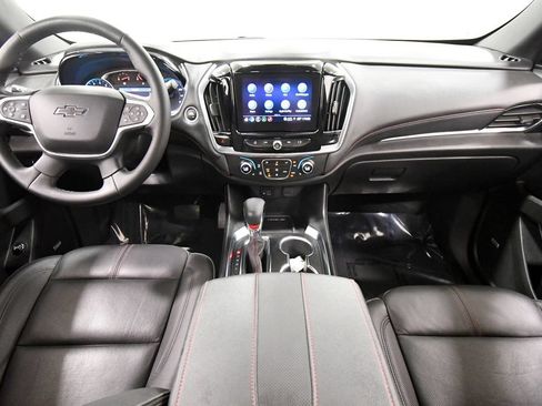 Used 2023 Chevrolet Traverse RS AWD/4WD image 3