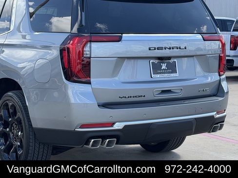 New 2026 GMC Yukon Denali w/ Denali Reserve Package AWD/4WD image 6