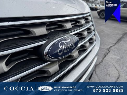 Certified 2016 Ford Explorer XLT w/ Equipment Group 202A image 38