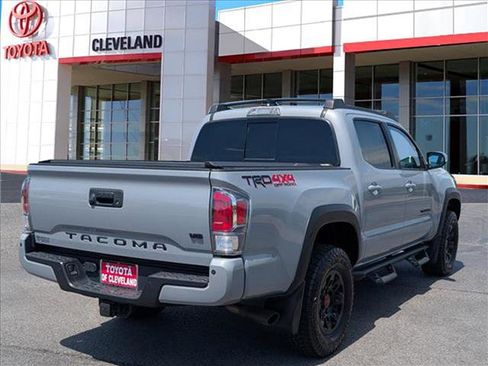 Used 2021 Toyota Tacoma TRD Off-Road w/ TRD Premium Off Road Package AWD/4WD image 7