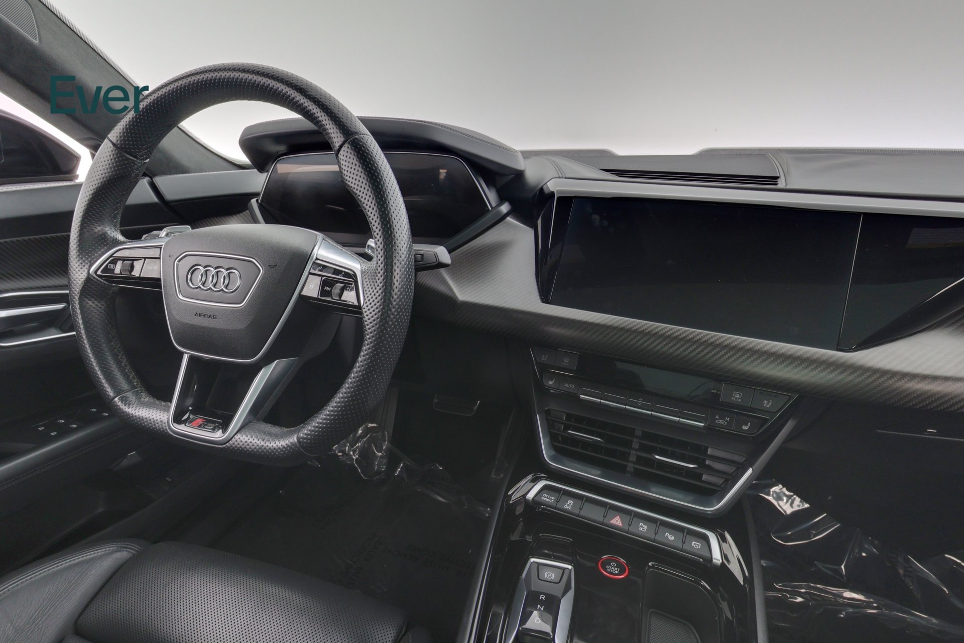 Used 2022 Audi RS e-tron GT w/ Carbon Performance Package AWD/4WD image 25