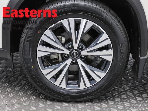 Used 2023 Nissan Rogue SV w/ SV Premium B Package AWD/4WD image 32