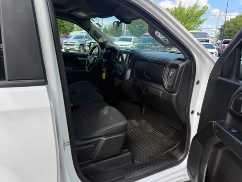 Used 2019 Chevrolet Silverado 1500 Custom w/ Custom Value Package AWD/4WD image 15