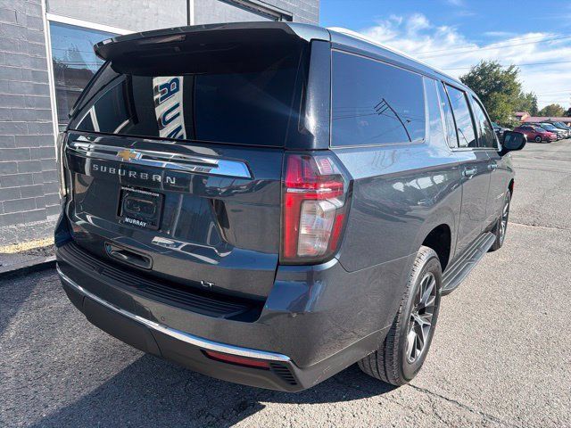 Used 2021 Chevrolet Suburban LT AWD/4WD image 8