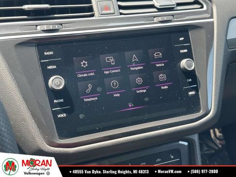 Certified 2024 Volkswagen Tiguan SE R-Line FWD image 27
