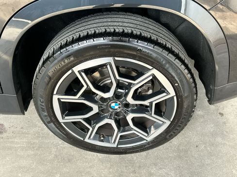 Used 2024 BMW X1 xDrive28i AWD/4WD image 11