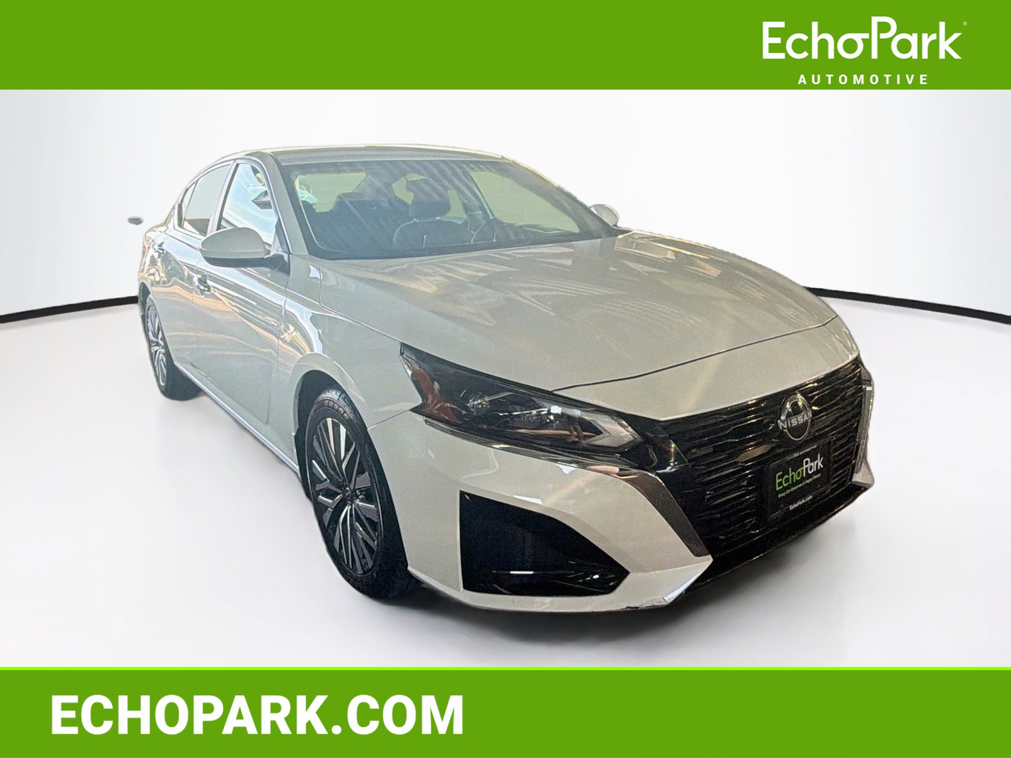 Used 2023 Nissan Altima 2.5 SV FWD image 1