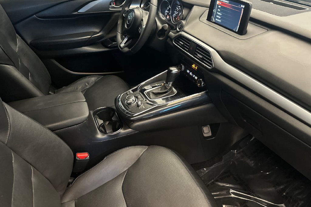 Used 2017 MAZDA CX-9 Touring FWD image 17