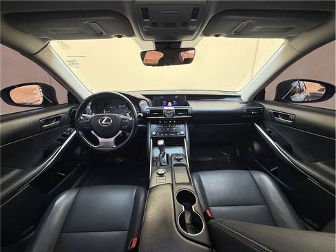 Used 2017 Lexus IS 200t RWD image 20