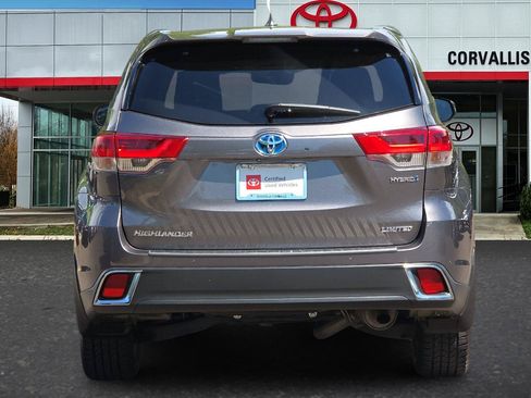 Certified 2019 Toyota Highlander AWD Hybrid image 5