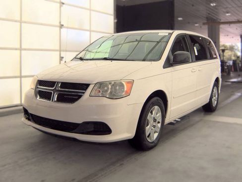 Used 2012 Dodge Grand Caravan SE FWD image 1