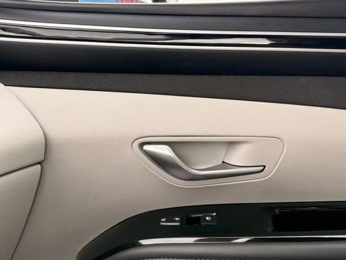 Used 2024 Hyundai Tucson Limited image 26