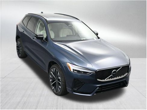 New 2026 Volvo XC60 T8 Ultra w/ Protection Package Premier AWD/4WD image 19