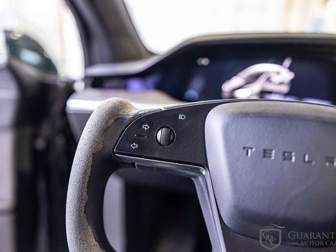 Used 2022 Tesla Model X image 23