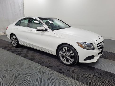 Used 2018 Mercedes-Benz C 300 4MATIC Sedan image 11