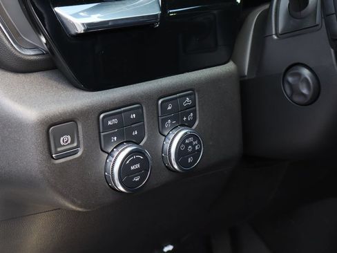 Certified 2024 GMC Sierra 1500 SLT w/ SLT Premium Plus Package AWD/4WD image 13