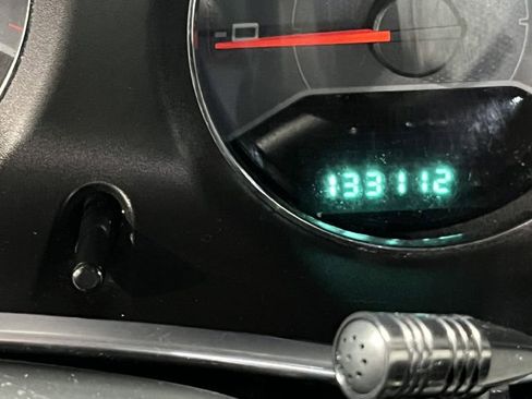 Used 2013 Dodge Avenger SXT image 7