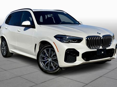 Used 2023 BMW X5 xDrive40i w/ M Sport Package image 2